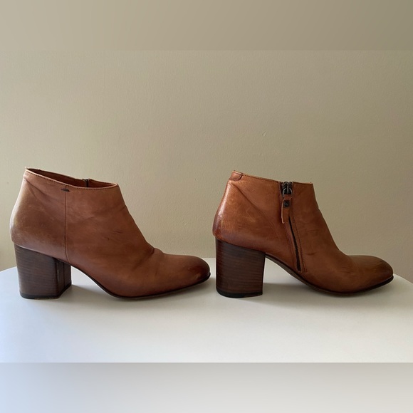 Pantanetti Brown Leather Ankle Boots - Picture 2 of 8